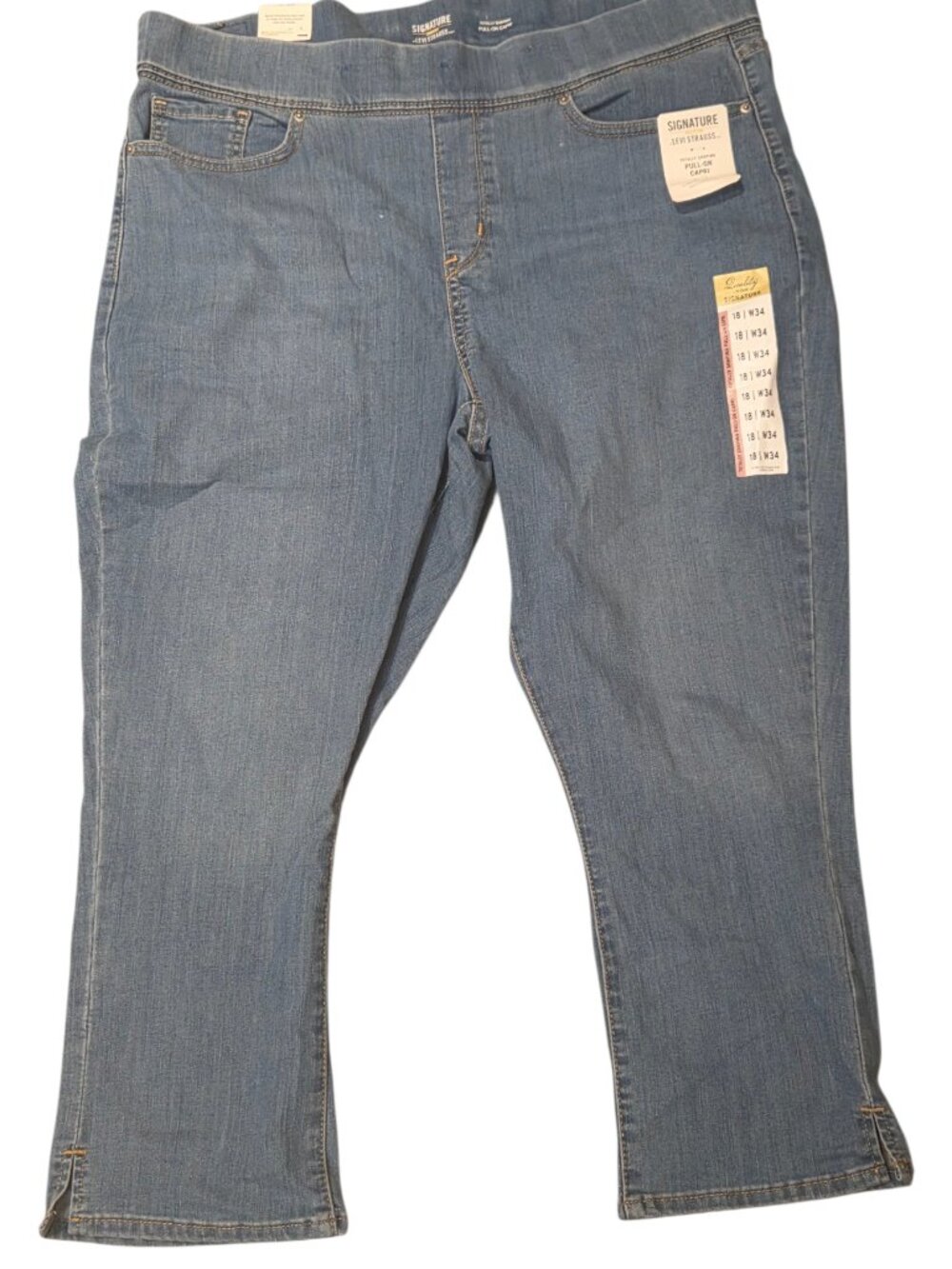Levi Strauss Shaping Pull on Denim Capri sz18